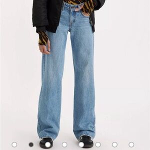 Levi's® Premium
LOW LOOSE WOMEN'S JEANS
Size 29 W29 L30